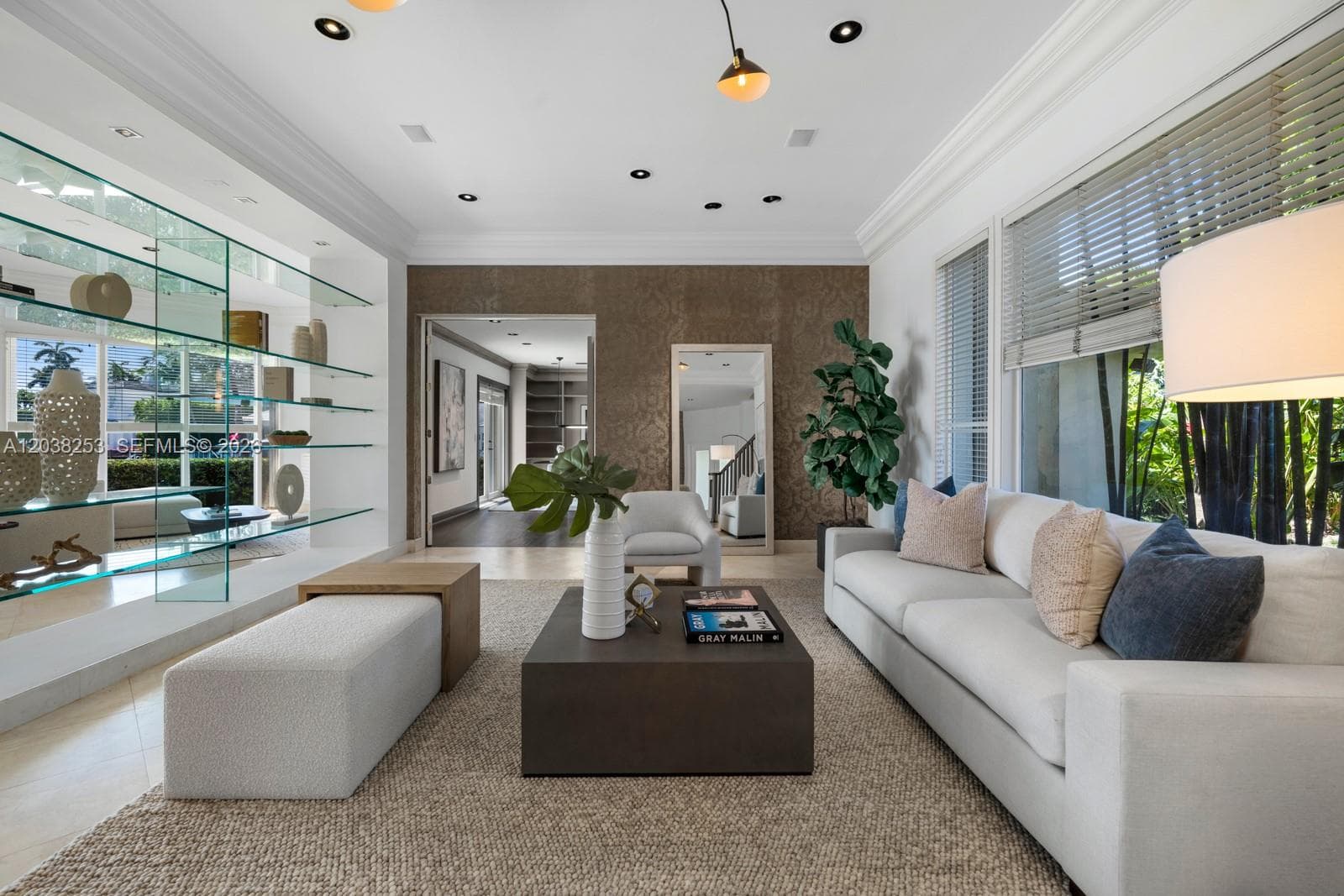 6500 N Bay Rd, Miami Beach FL 33141 photo 5