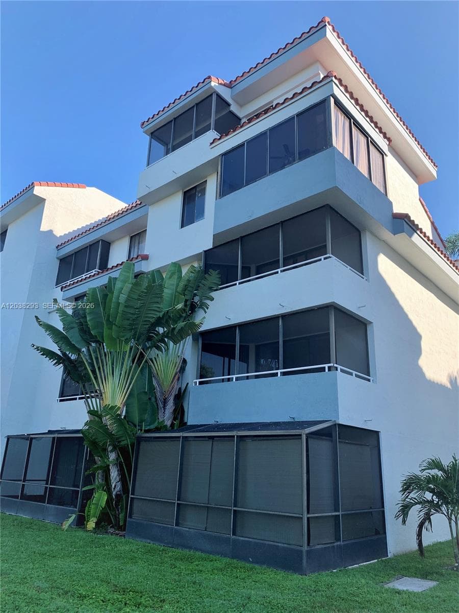 8255 SW 152nd Ave # 101, Miami FL 33193 photo 2