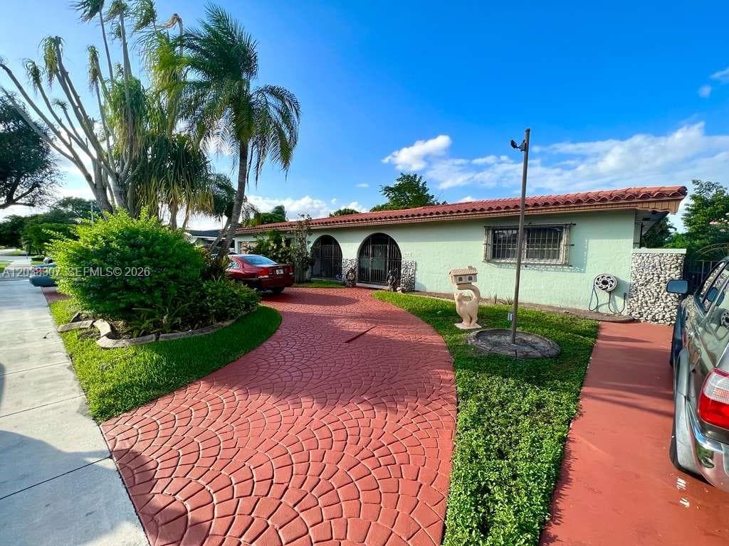 9601 SW 66th St, Miami FL 33173 photo 5