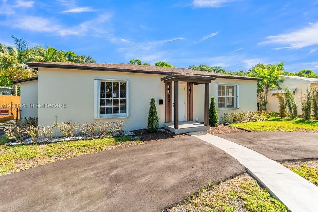 831 NE 128th St, North Miami FL 33161 photo 5