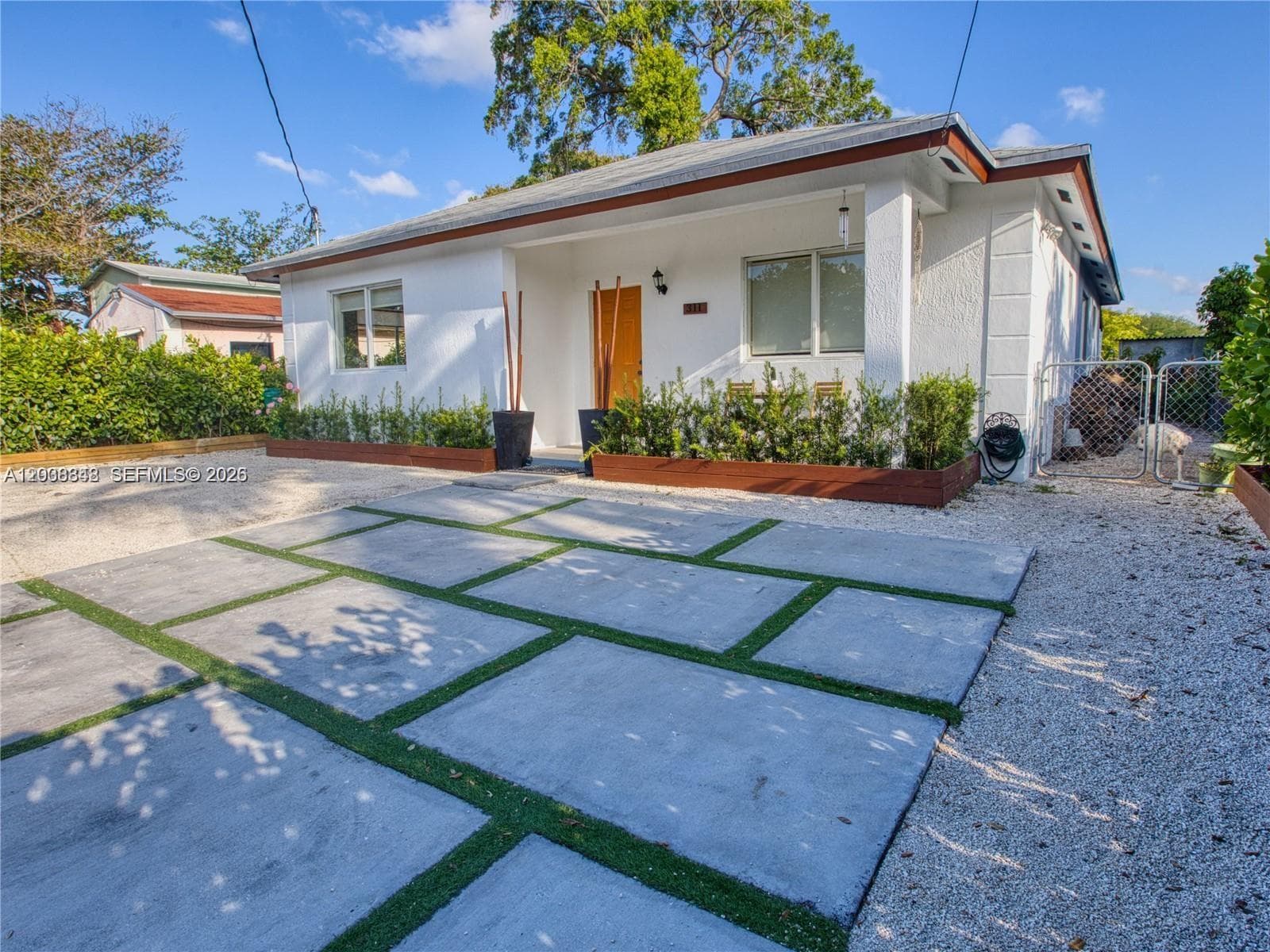 311 NW 95th St, Miami FL 33150 photo 2