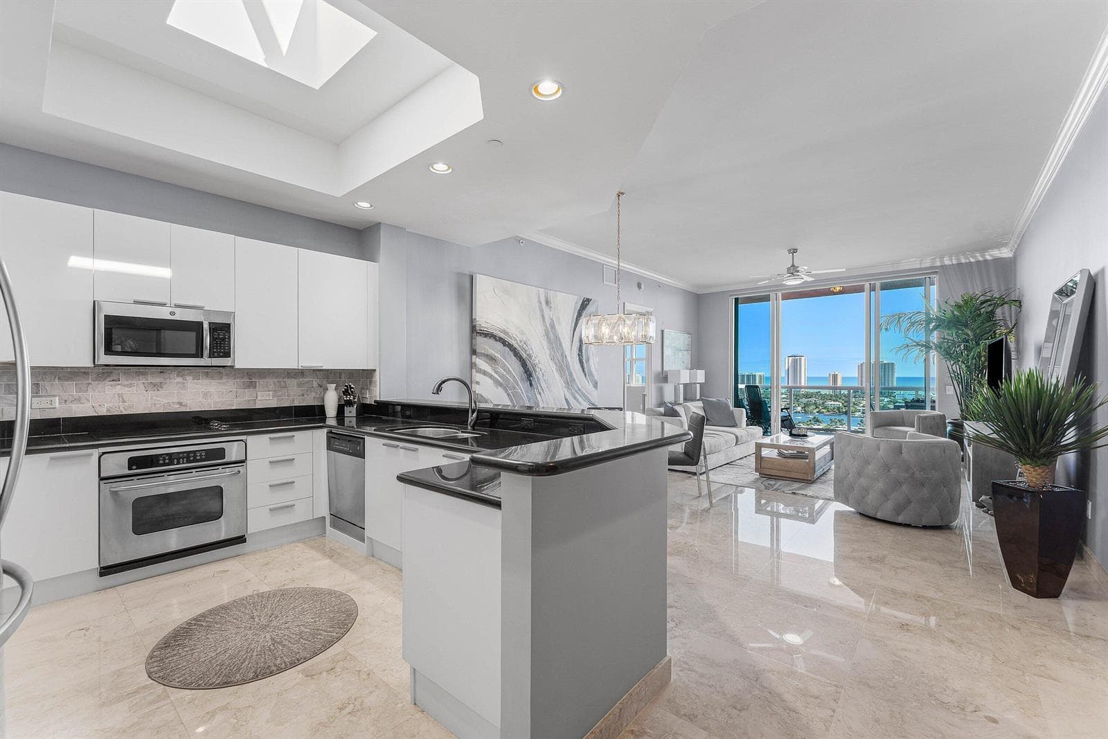 2640 Lake Shore Drive # 2215, Riviera Beach FL 33404 photo 2