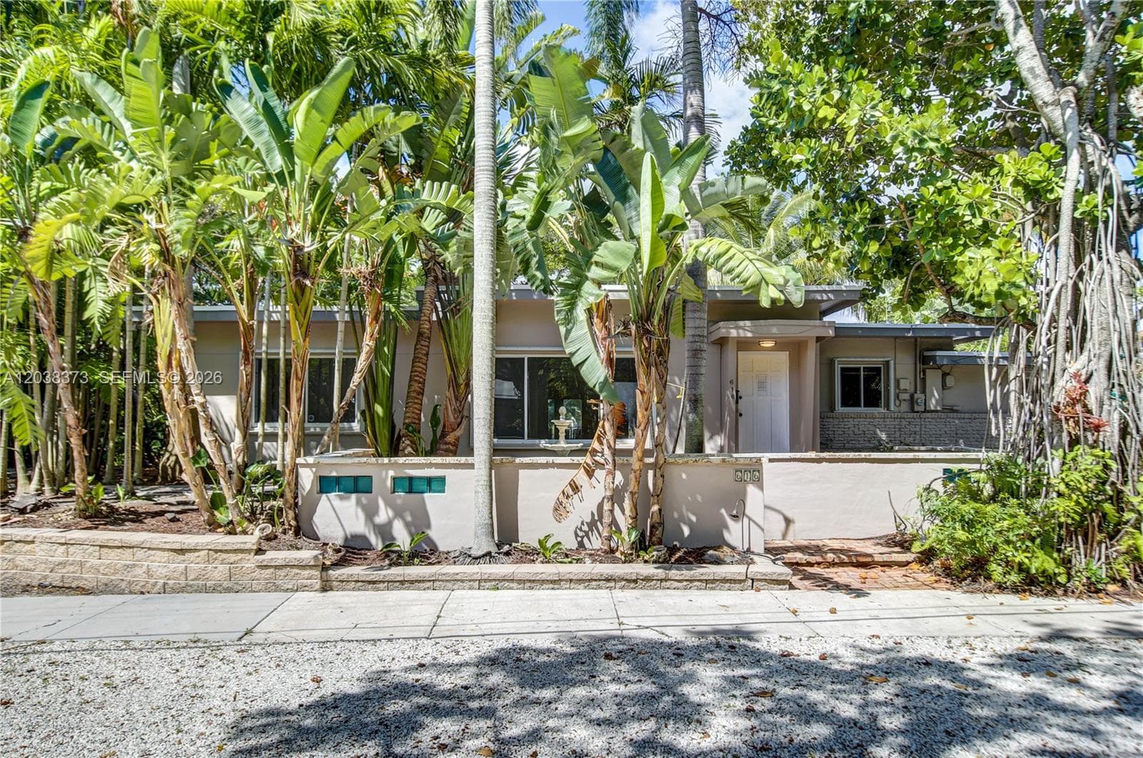 616 SW 11th Ct, Fort Lauderdale FL 33315 photo 2