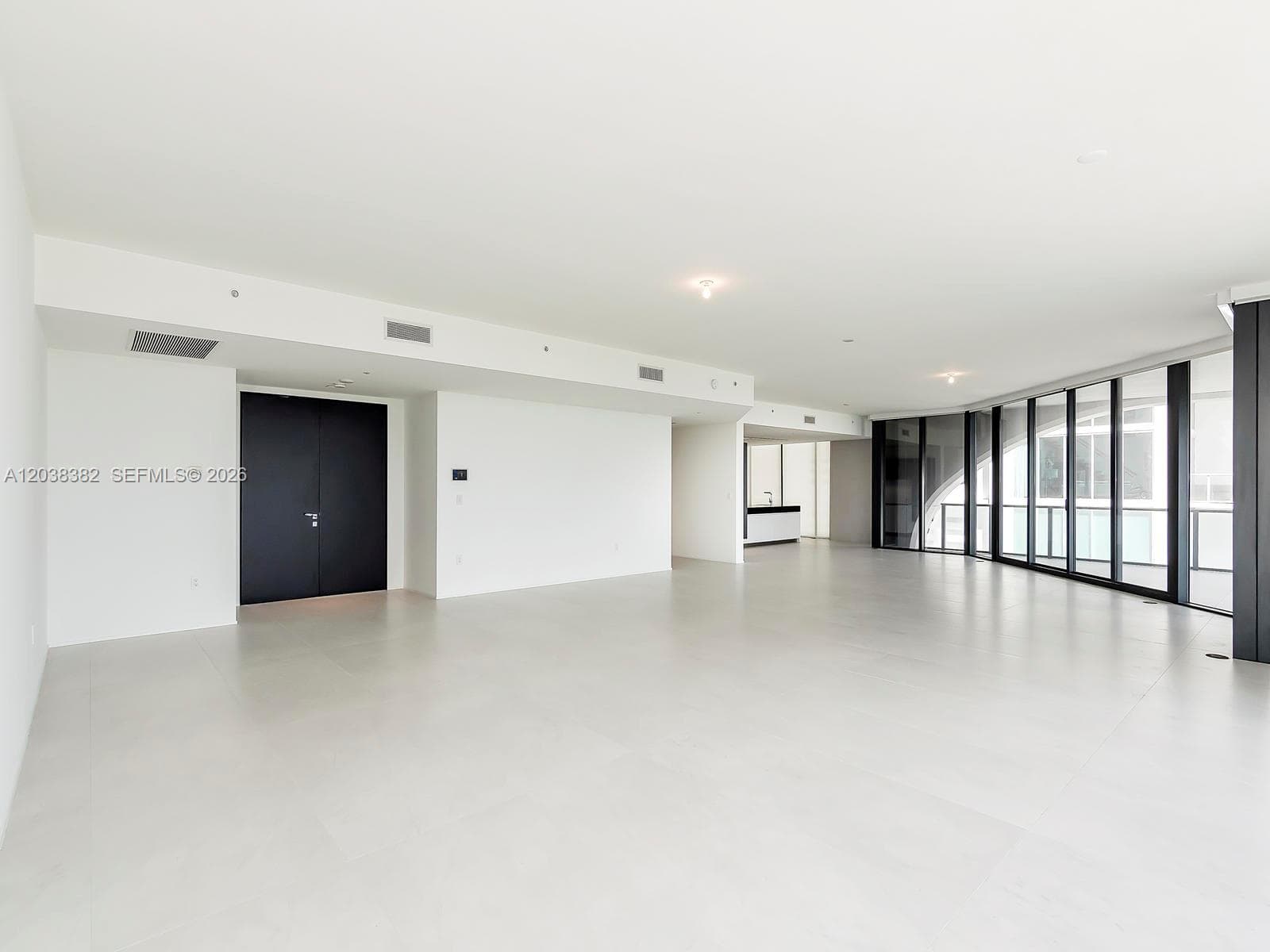 1000 Biscayne Blvd # 2002, Miami FL 33132 photo 3