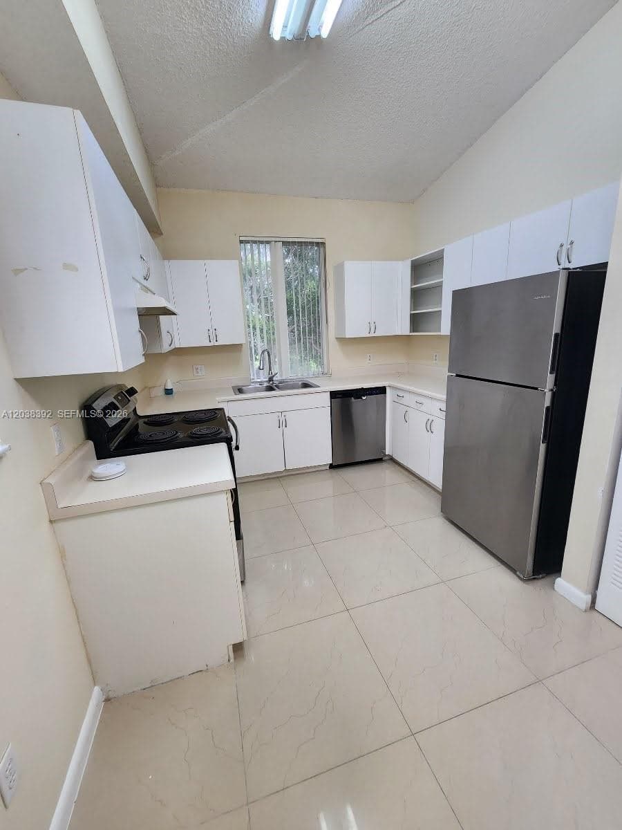 6992 SW 39th St # I101, Davie FL 33314 photo 2