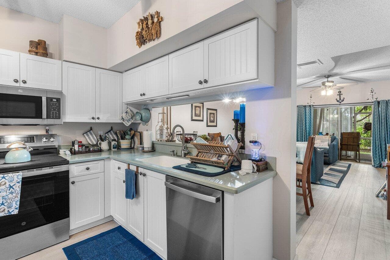 1022 Kokomo Key Lane, Delray Beach FL 33483 photo 4