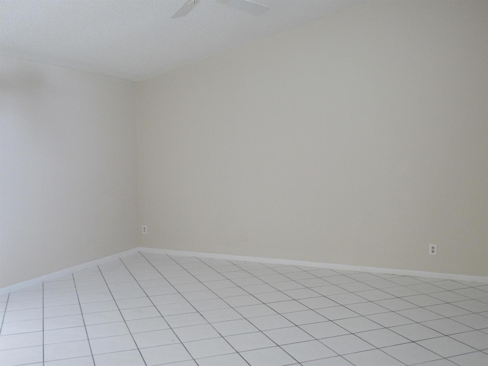 1065 Manor Drive, Palm Springs FL 33461 photo 2