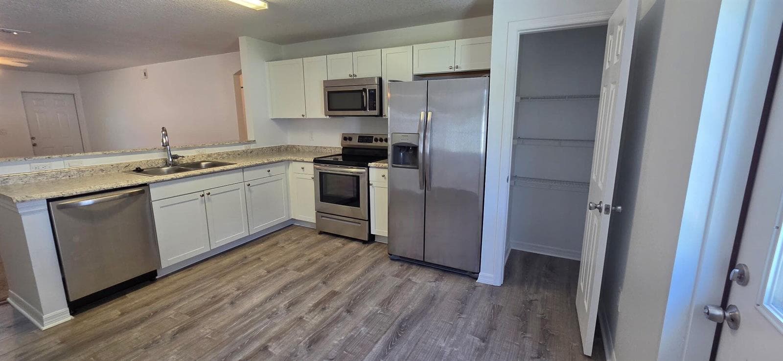 2135 SW 19th Ave Avenue SW, Vero Beach FL 32962 photo 4
