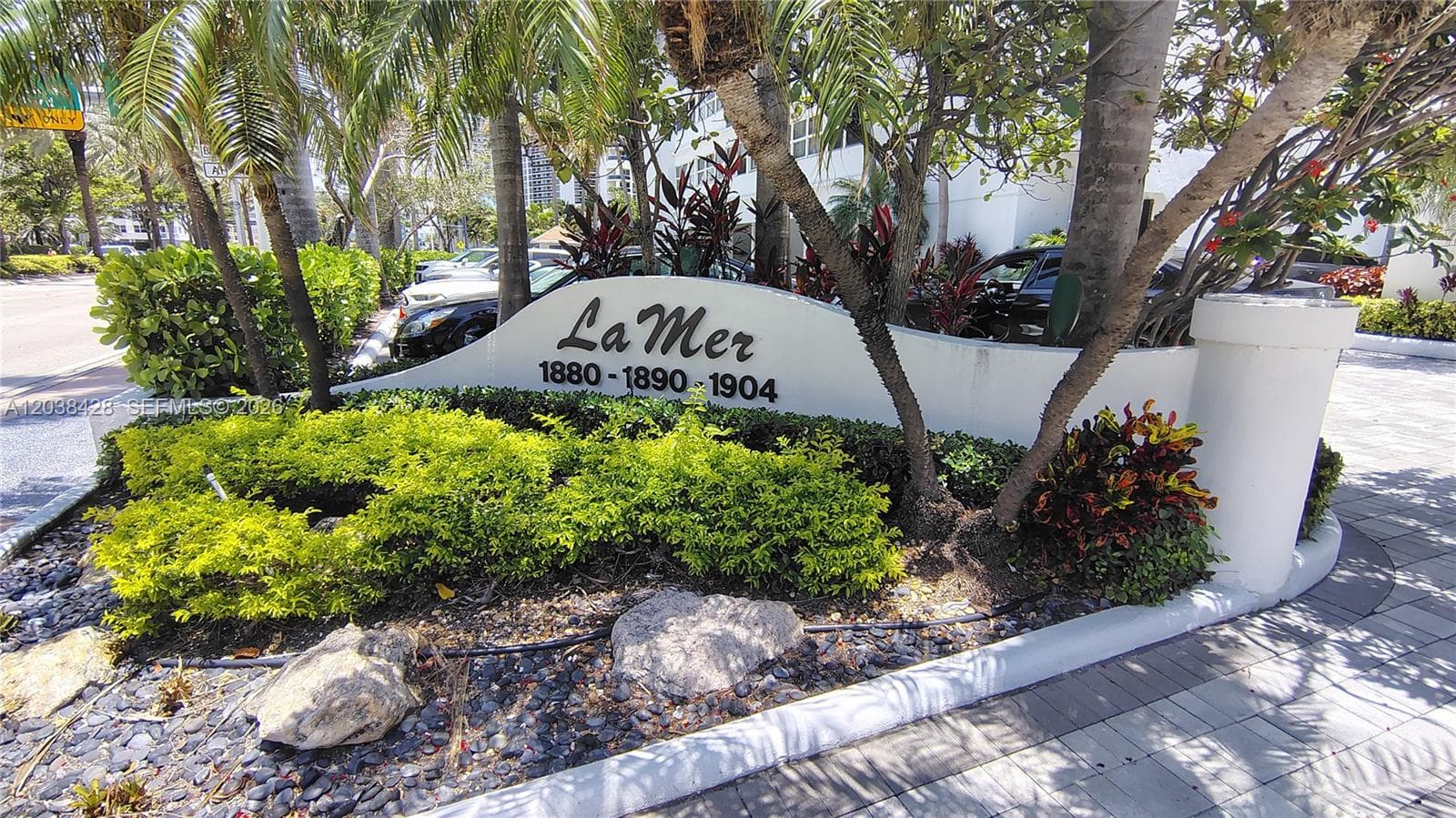 1904 S Ocean Dr # 1807, Hallandale Beach FL 33009 photo 3
