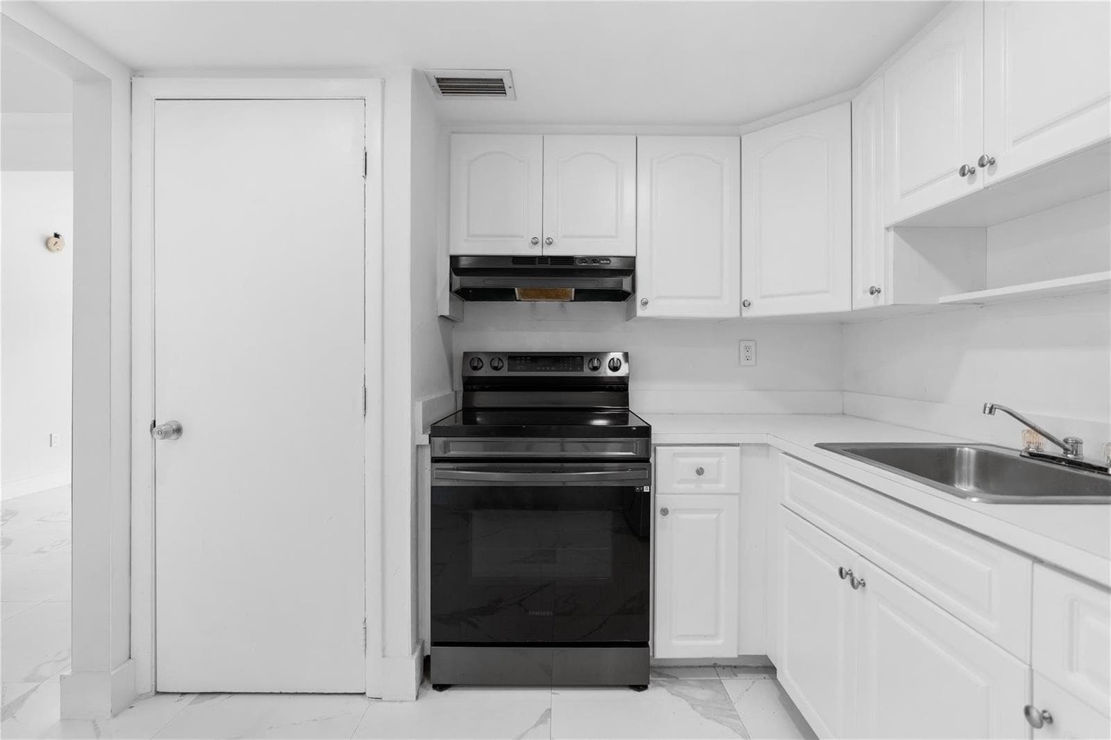 4164 Inverrary Drive # 412, Lauderhill FL 33319 photo 4