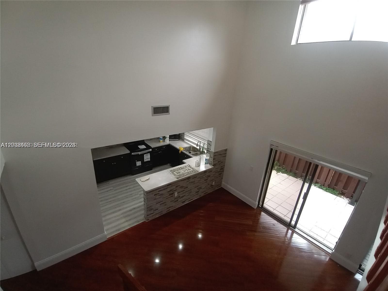 6533 NW 170th Ln, Hialeah FL 33015 photo 4