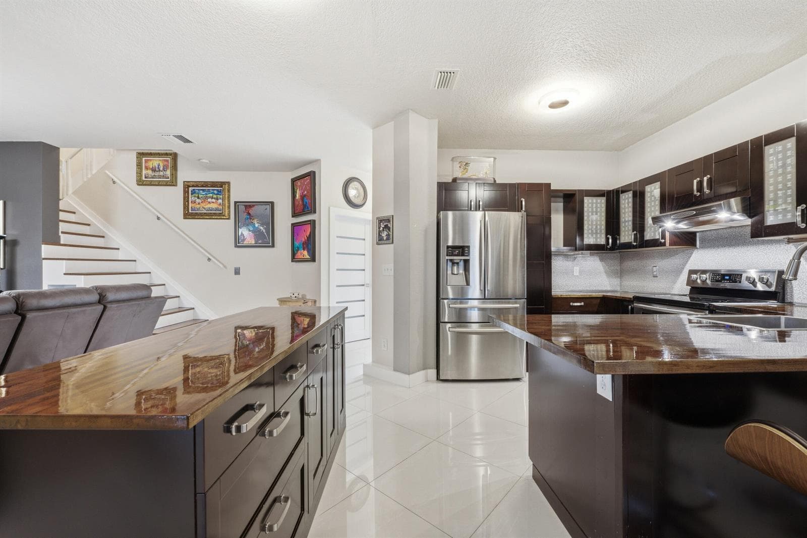 5673 NW 117th Avenue, Coral Springs FL 33076 photo 2