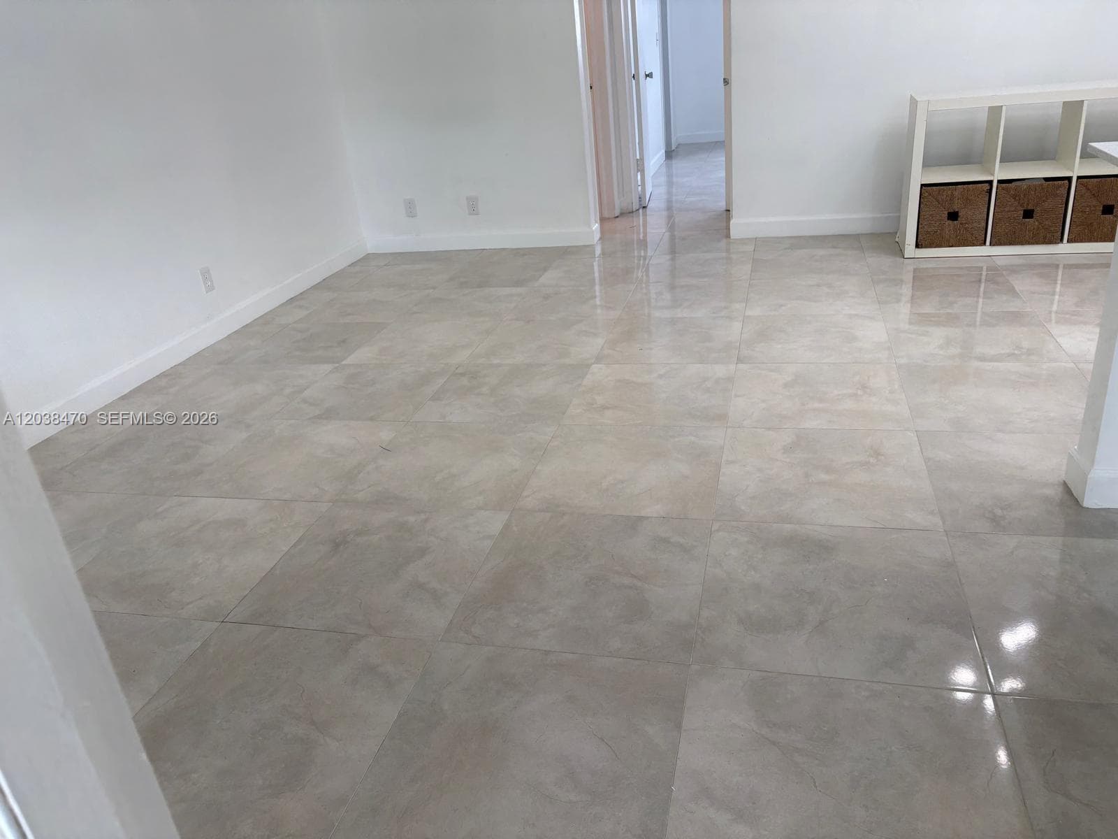 541 Blue Heron Dr # 215, Hallandale Beach FL 33009 photo 2