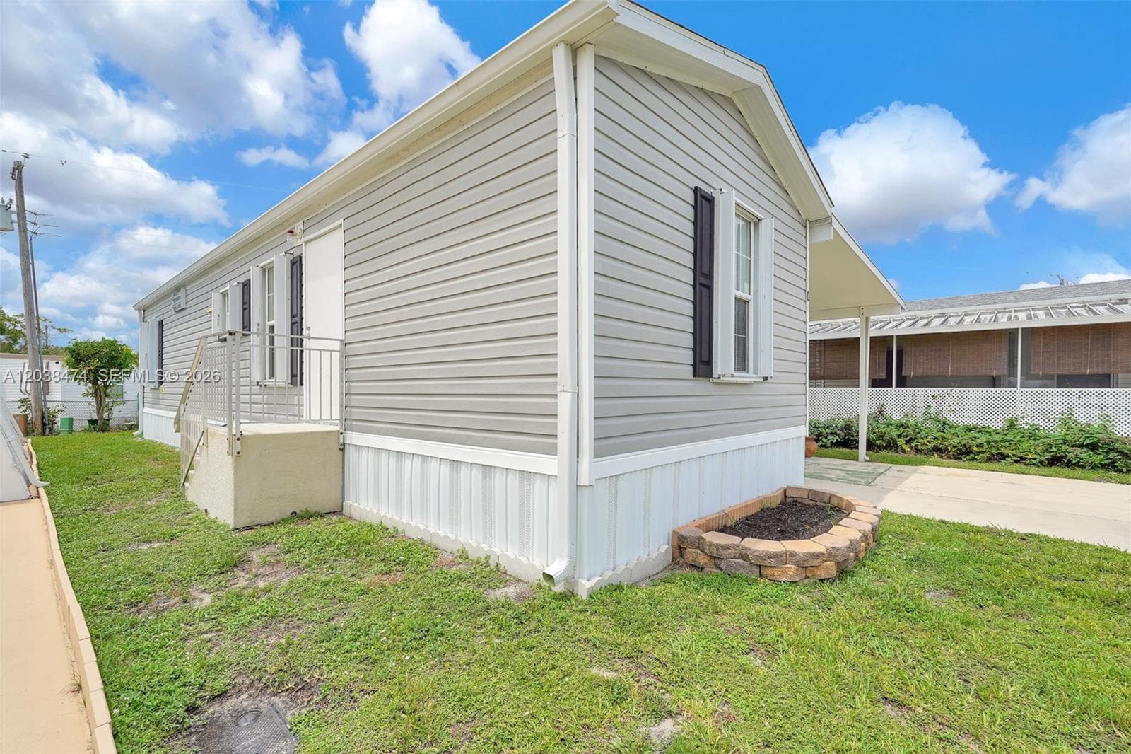 8709 SW 17th Ct, Davie FL 33324 photo 5