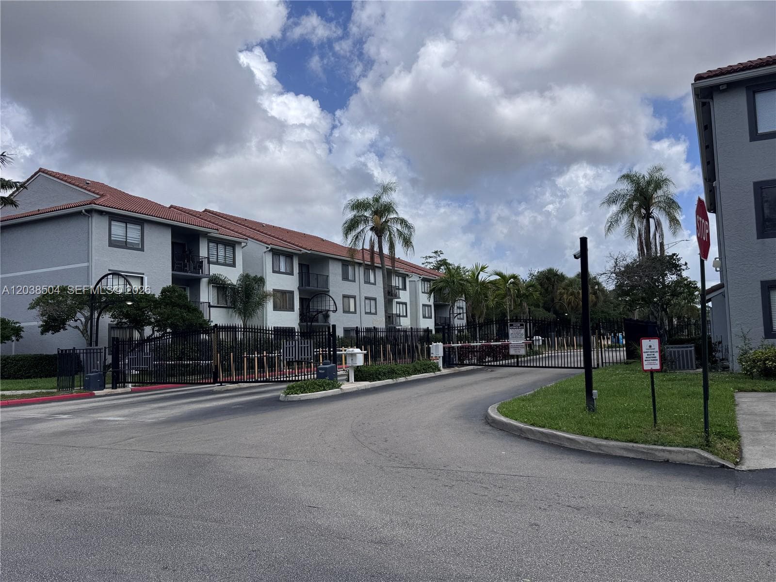 9100 W Atlantic Blvd # 622, Coral Springs FL 33071 photo 3