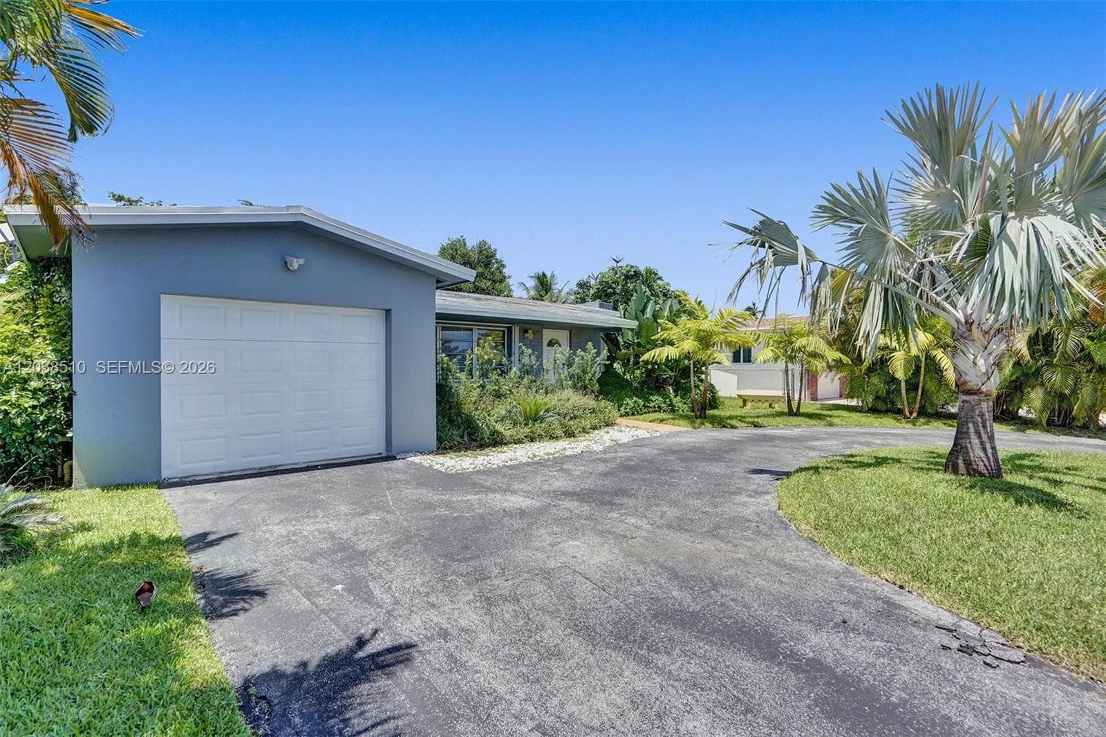 4519 Monroe St, Hollywood FL 33021 photo 2