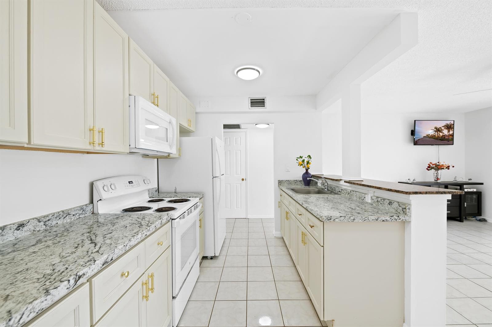 5190 E Sabal Palm Boulevard # 209, Tamarac FL 33319 photo 3
