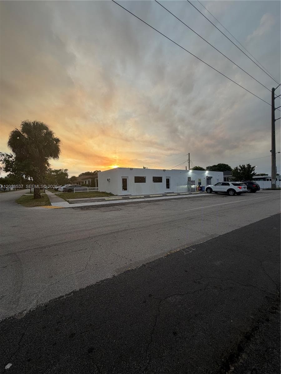 2910 N 22nd Ave, Hollywood FL 33020 photo 4
