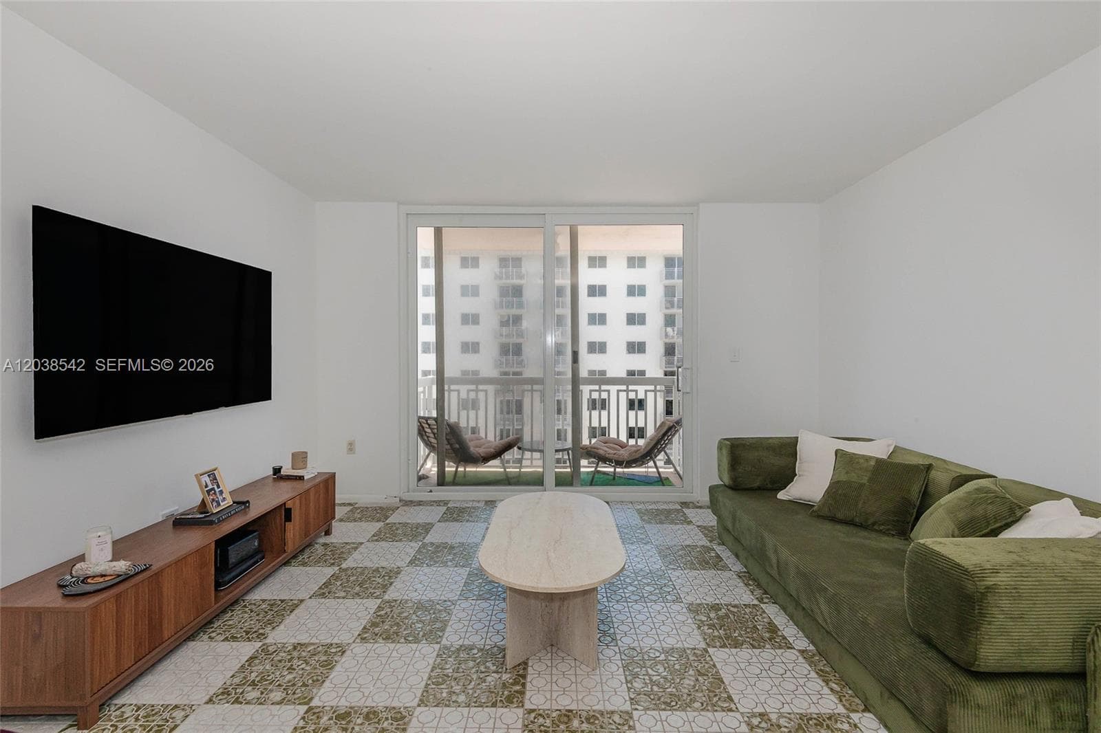 401 Ocean Dr # 810, Miami Beach FL 33139 photo 4