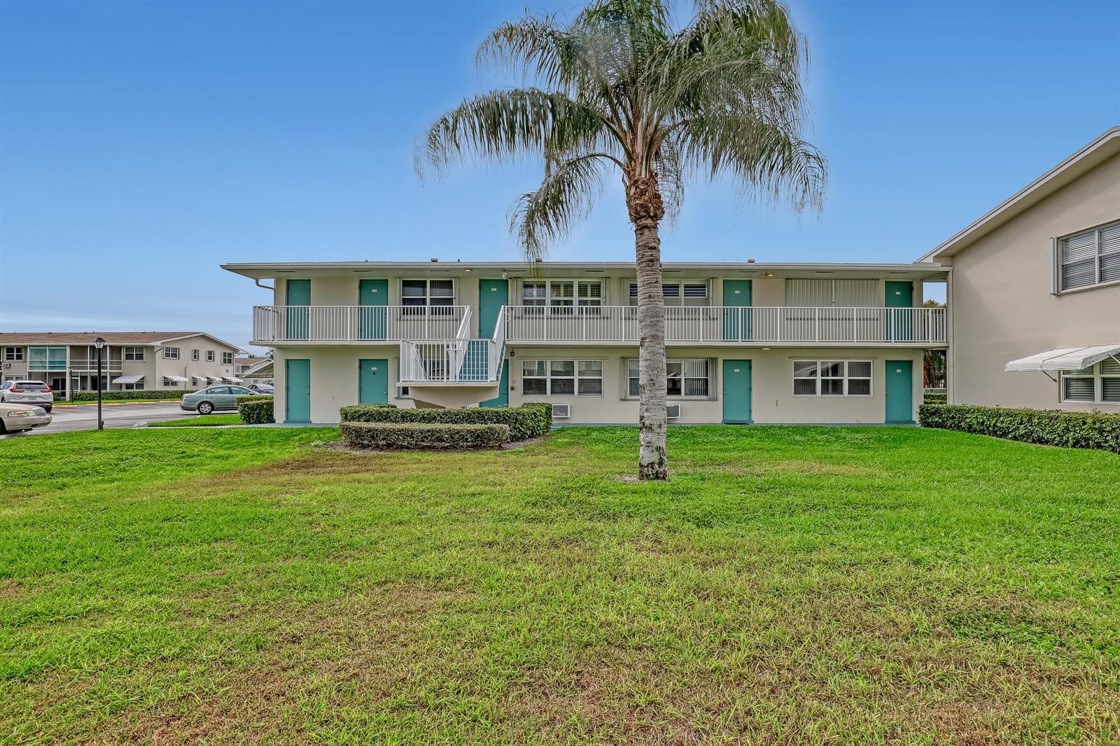 680 Horizon W # 110, Boynton Beach FL 33435 photo 2