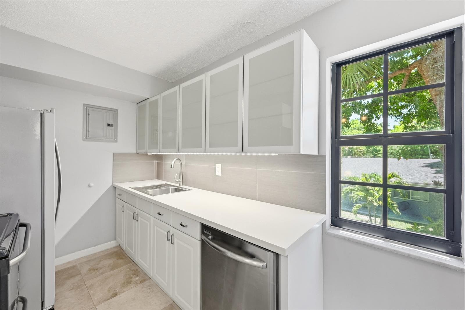 905 NE 28th Street # 206, Wilton Manors FL 33334 photo 3