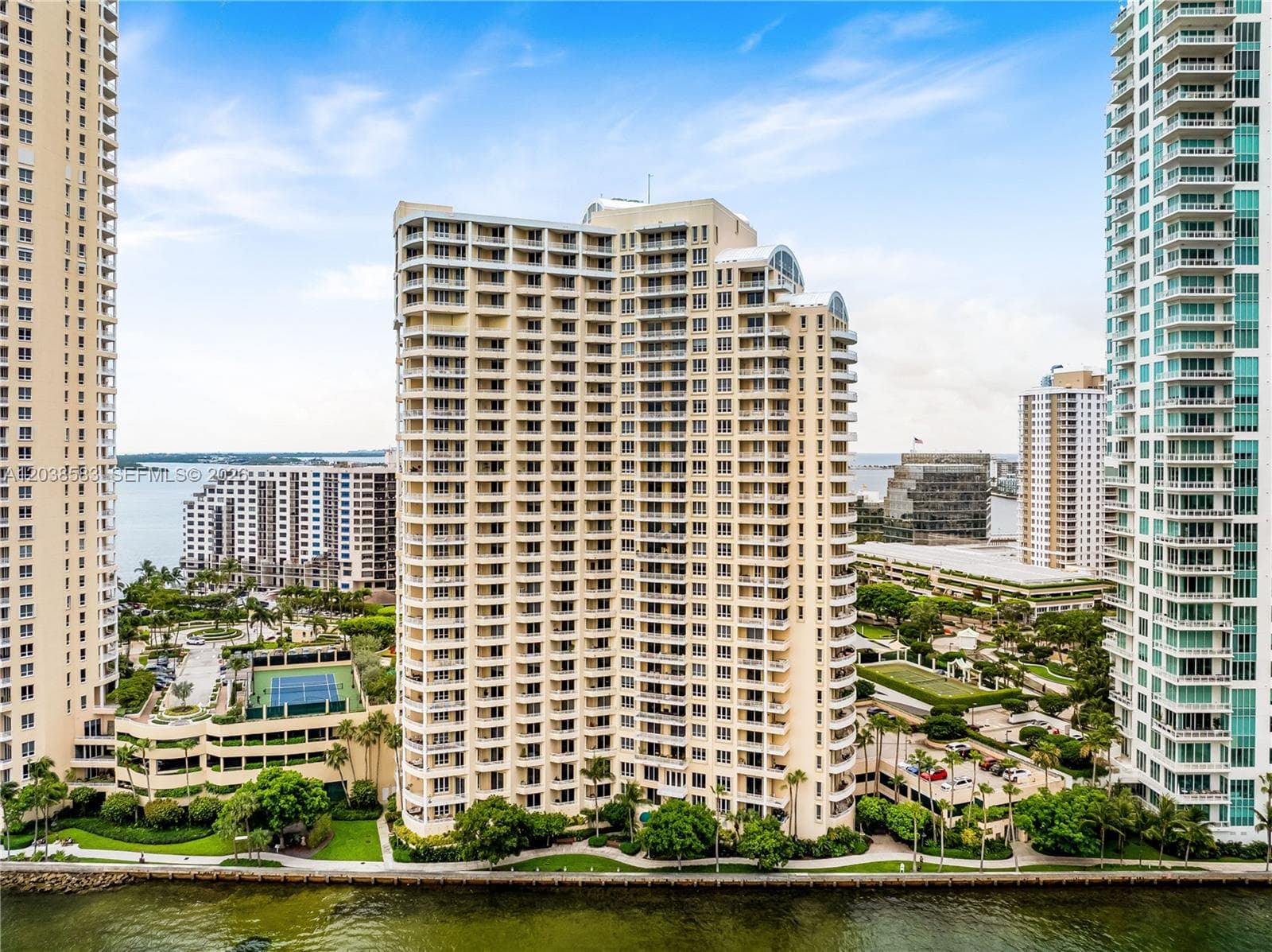 888 Brickell Key Dr # 1010, Miami FL 33131 photo 2