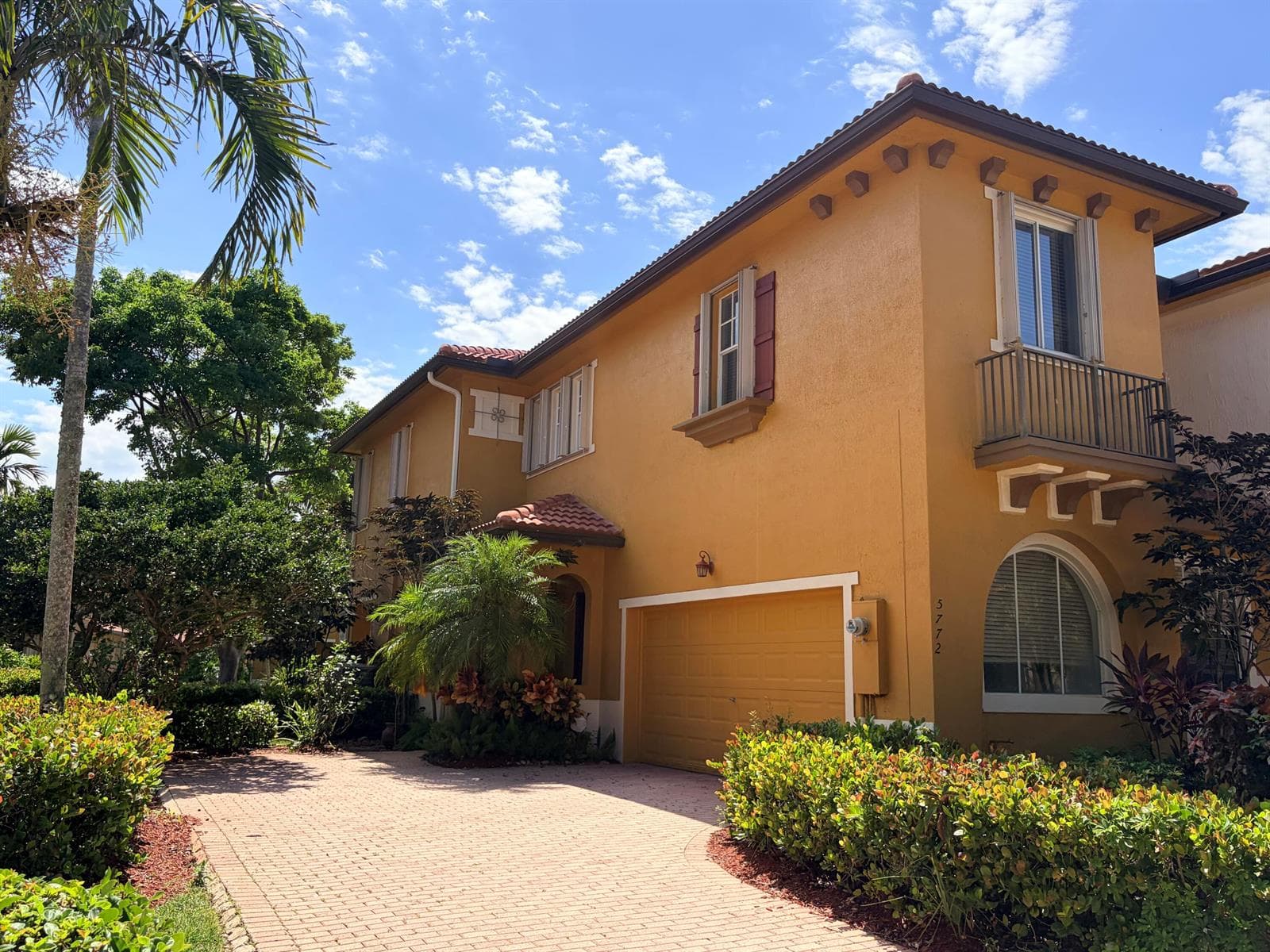 5772 NW 119th Drive, Coral Springs FL 33076 photo 2