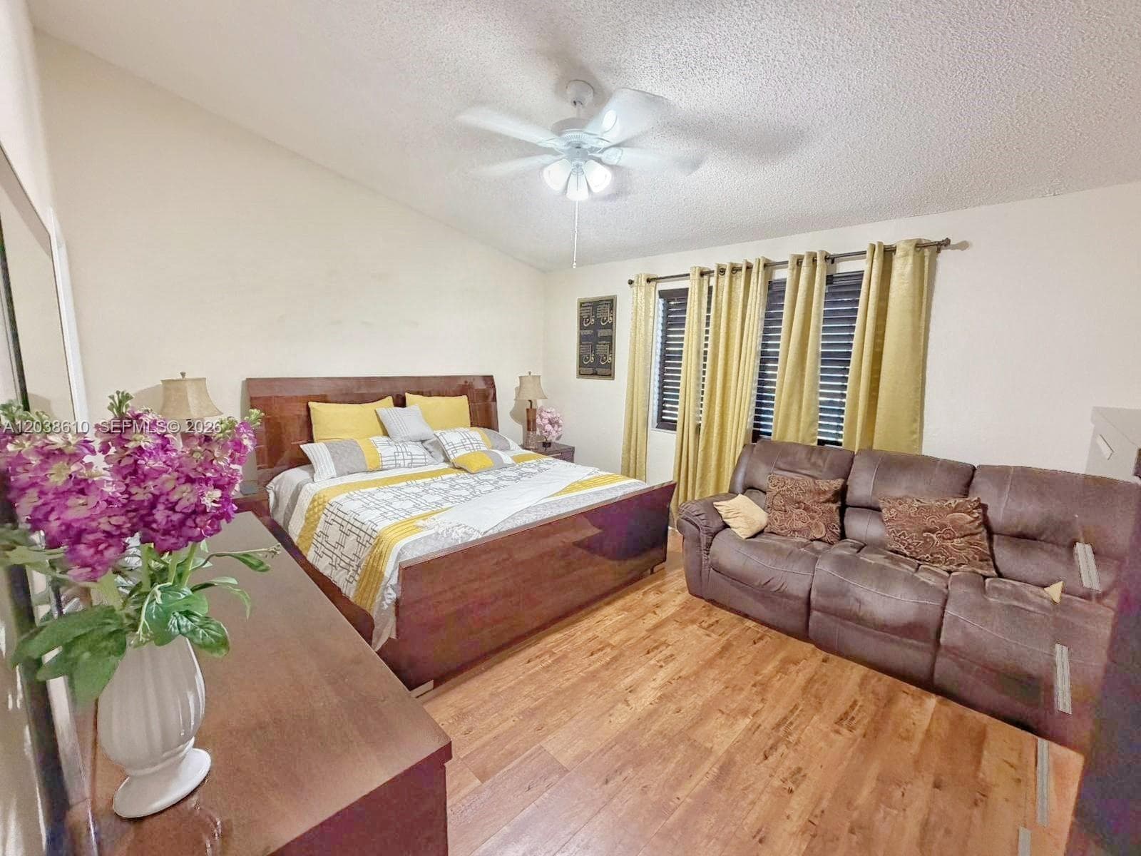 10877 NW 8th St, Pembroke Pines FL 33026 photo 4
