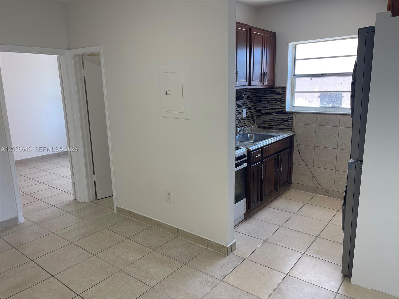 1043 NW 2nd St # 14, Miami FL 33128 photo 3