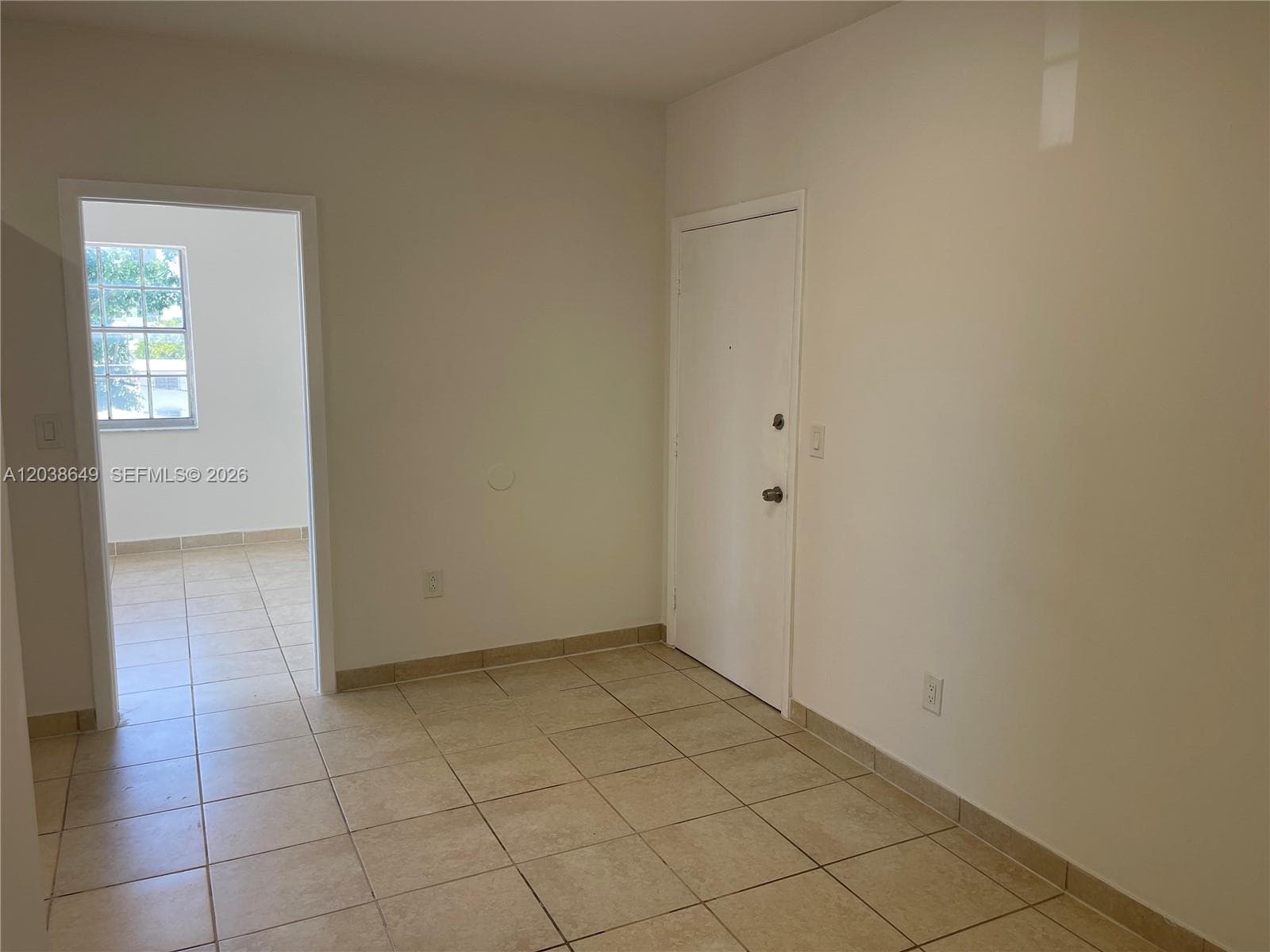 1043 NW 2nd St # 14, Miami FL 33128 photo 4
