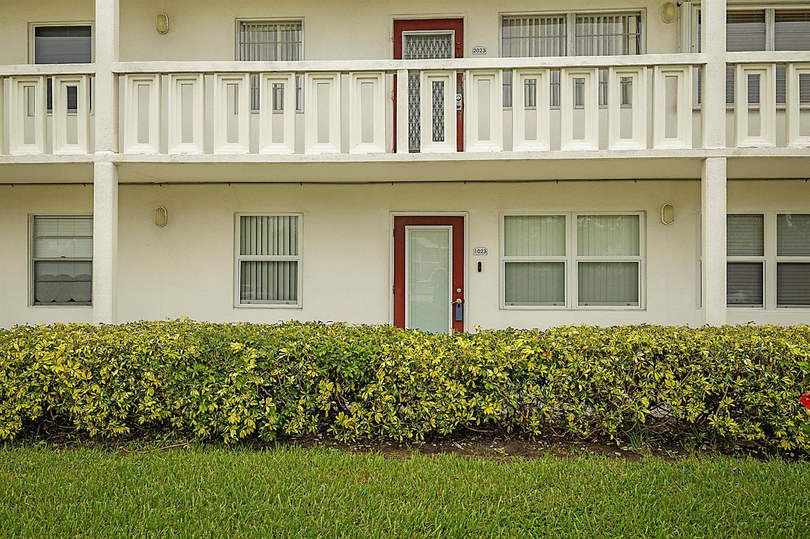 1023 Ellesmere B, Deerfield Beach FL 33442 photo 2