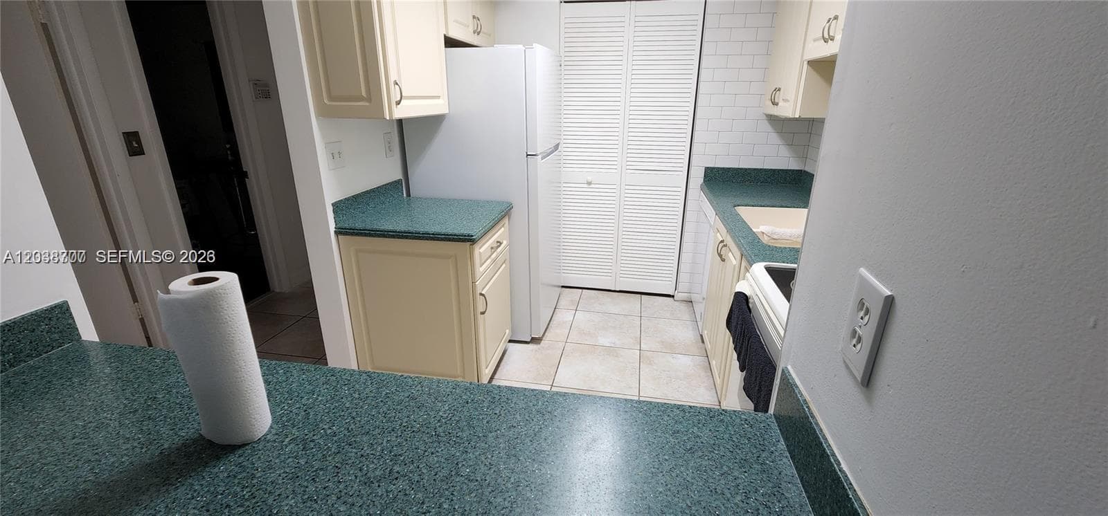 931 NE 199th St # 202-22, Miami FL 33179 photo 5