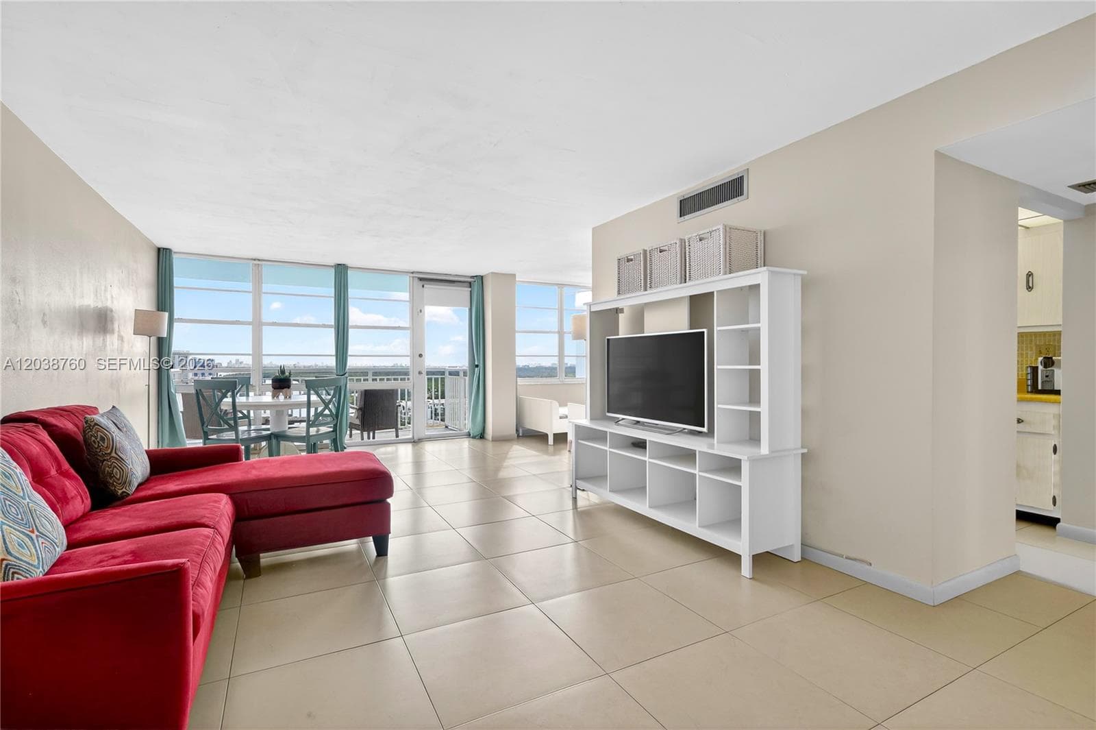 301 174th St, Sunny Isles Beach FL 33160 photo 4