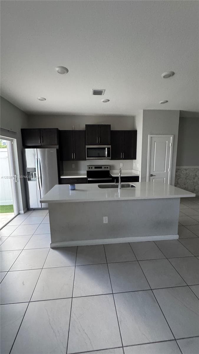 834 SE 16th Ct, Homestead FL 33034 photo 4