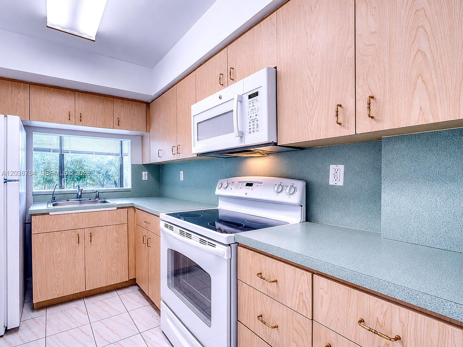 9440 W Flagler St # 205, Miami FL 33174 photo 3
