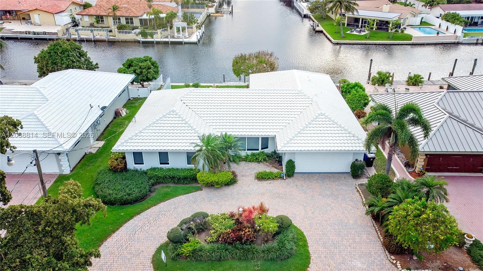 5721 Bayview Dr, Fort Lauderdale FL 33308 photo 3