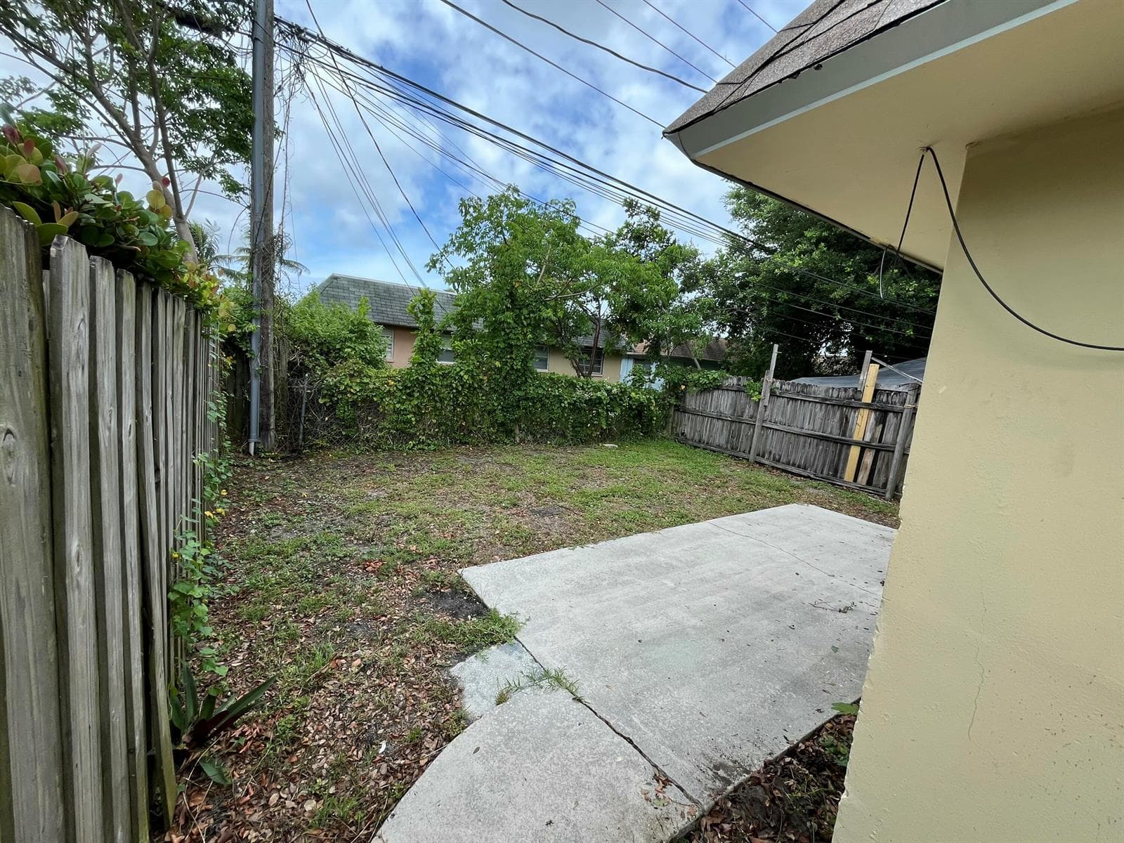 1335 NW 7th Terrace, Fort Lauderdale, FL 33311 photo 4