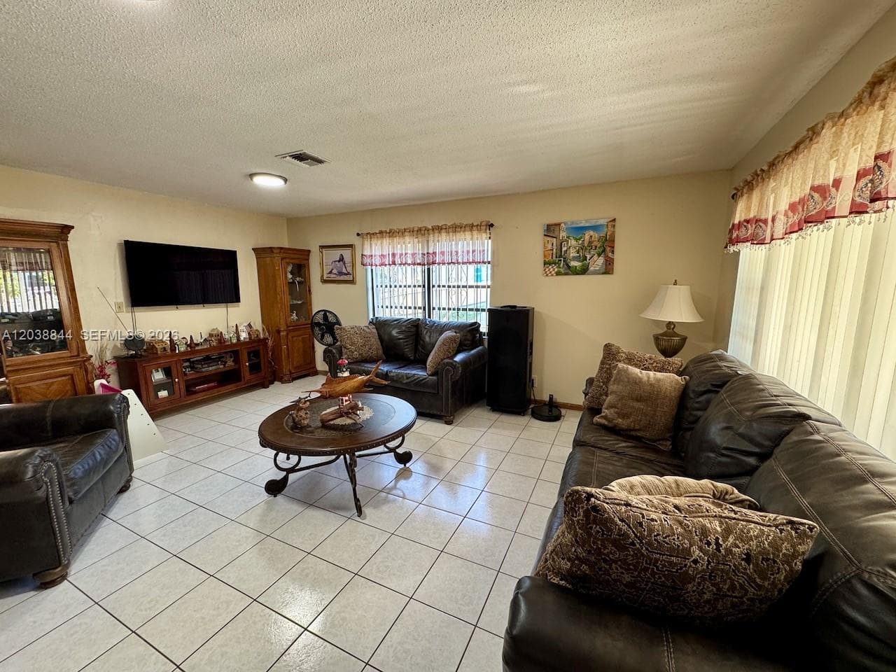 15940 NW 37th Pl, Miami Gardens FL 33054 photo 5