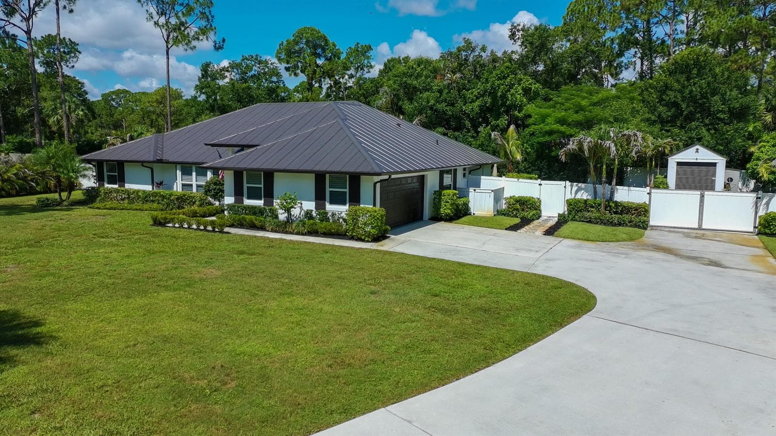 17767 Mellen Lane, Jupiter FL 33478 photo 2