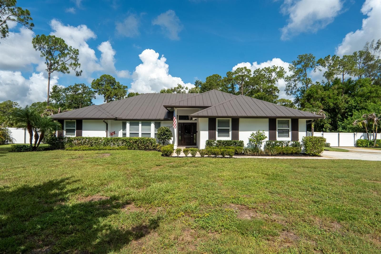 17767 Mellen Lane, Jupiter FL 33478 photo 3