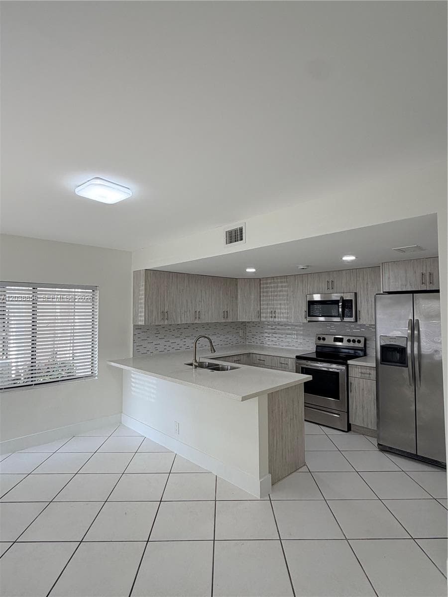 4705 SW 62nd Ave # 104, Davie FL 33314 photo 4