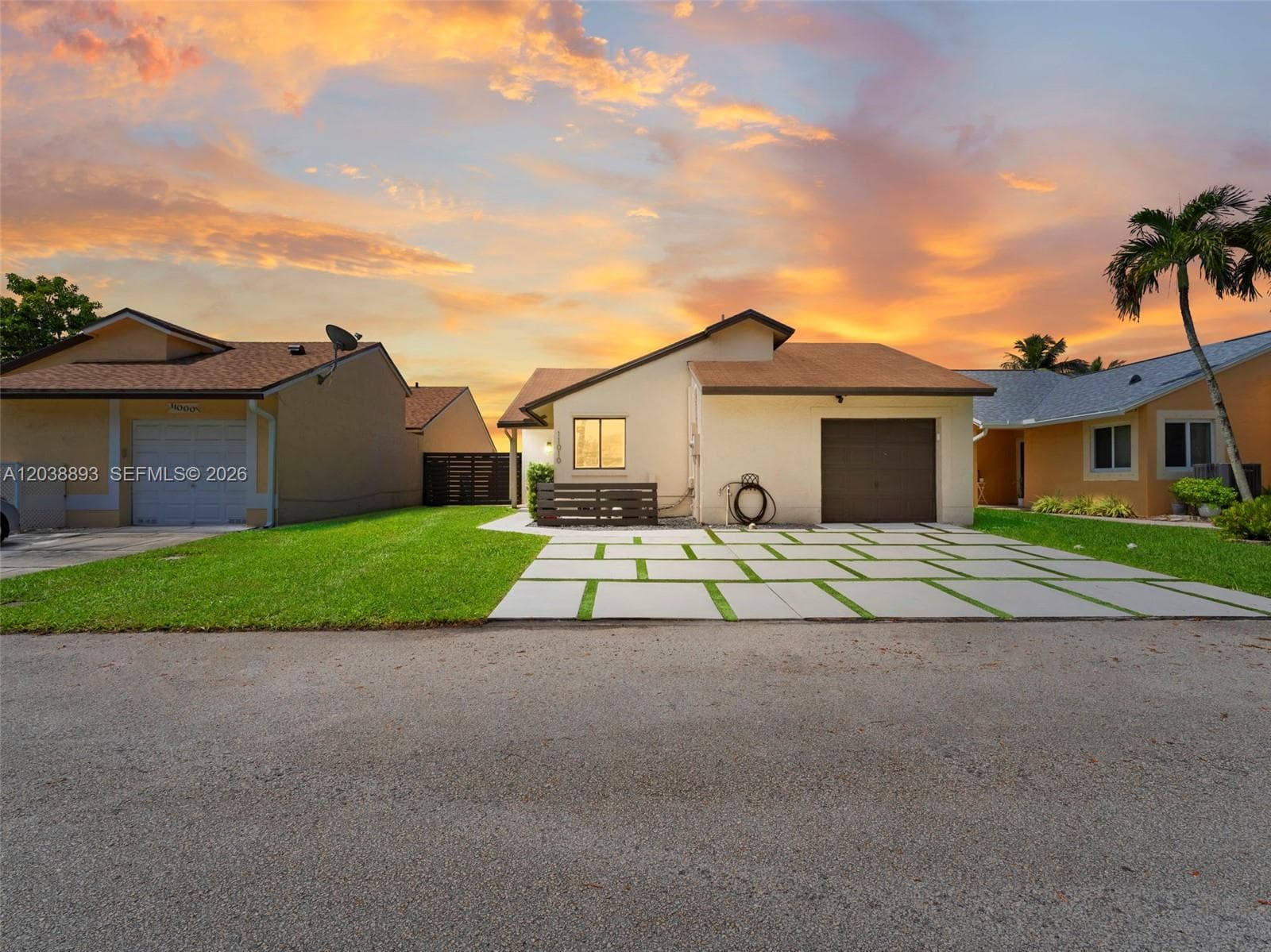 11010 SW 13th St, Pembroke Pines FL 33025