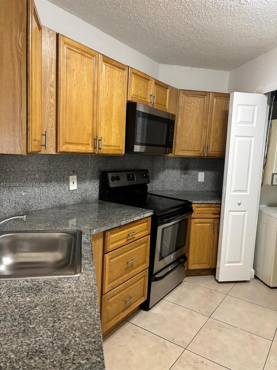 6276 NW 186th St # 204, Hialeah FL 33015 photo 2