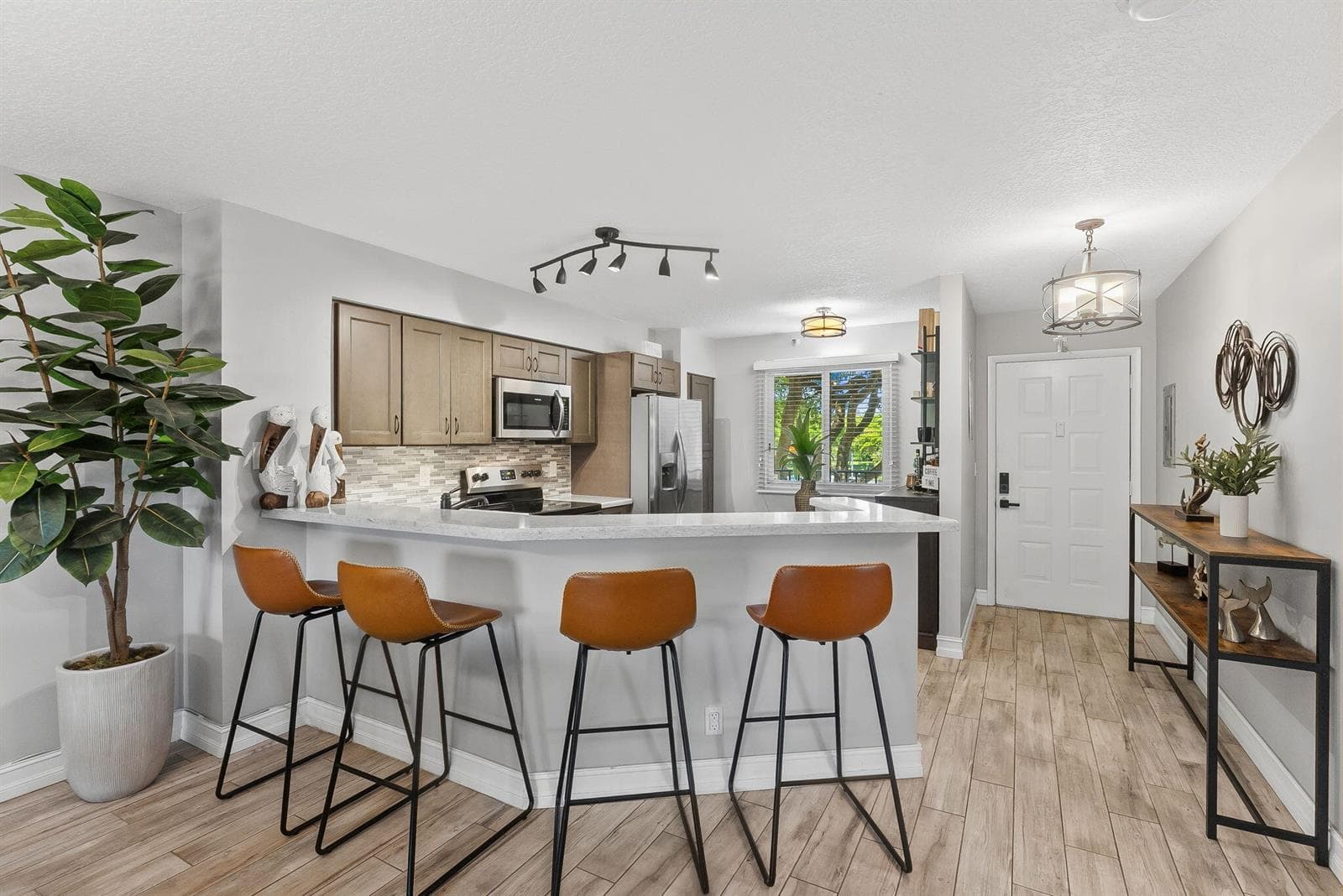 2215 Cypress Island Drive # 301, Pompano Beach FL 33069 photo 2