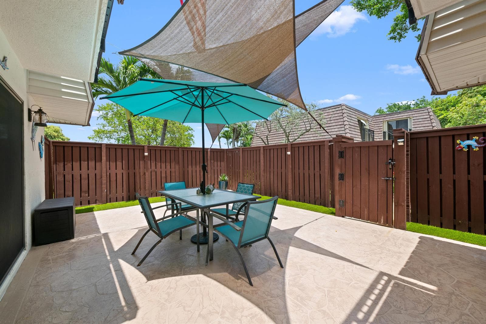2512 SW 15th Street, Deerfield Beach FL 33442 photo 4