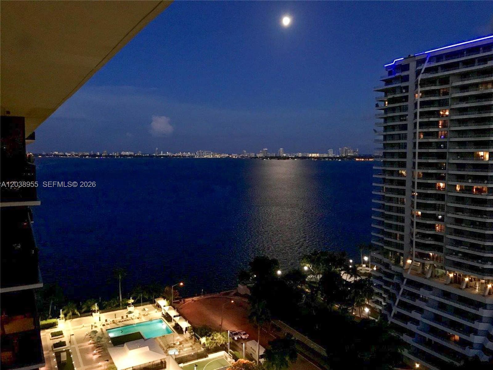 600 NE 36th St # 1017, Miami, FL 33137 photo 5