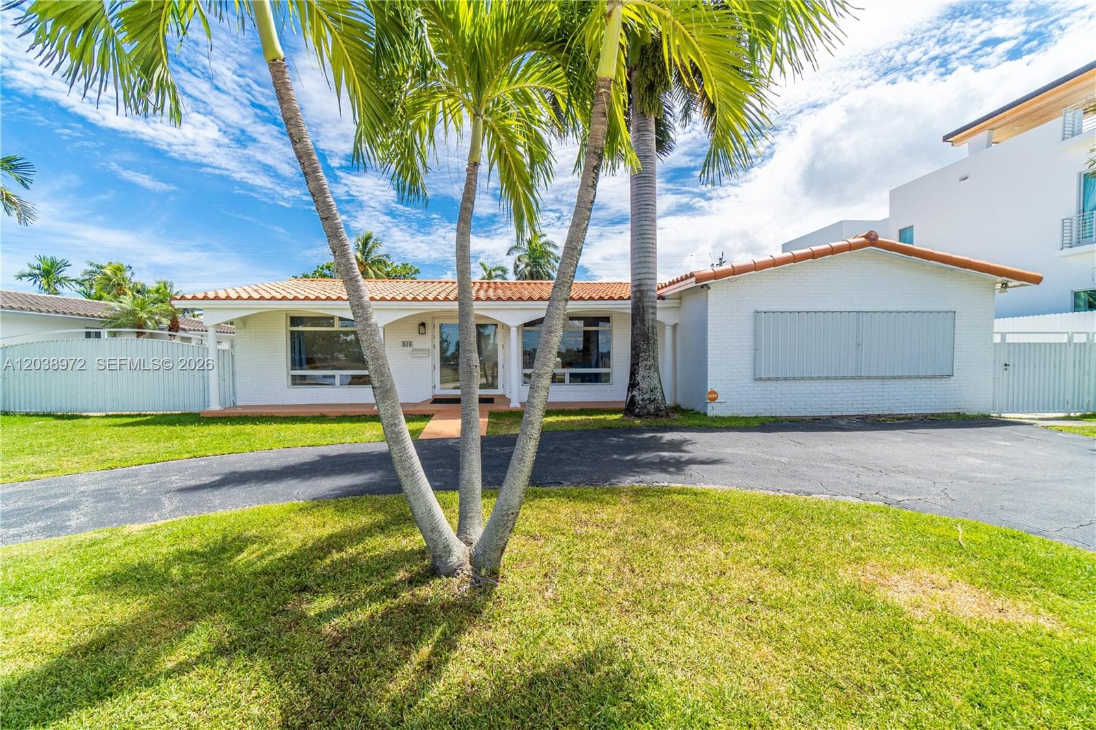 816 Polk St # 1, Hollywood FL 33019 photo 3