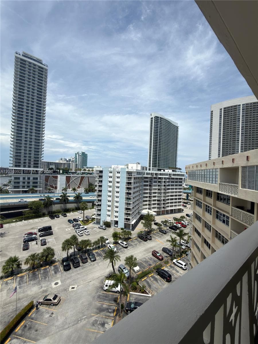1817 S Ocean Dr # 18, Hallandale Beach FL 33009 photo 2
