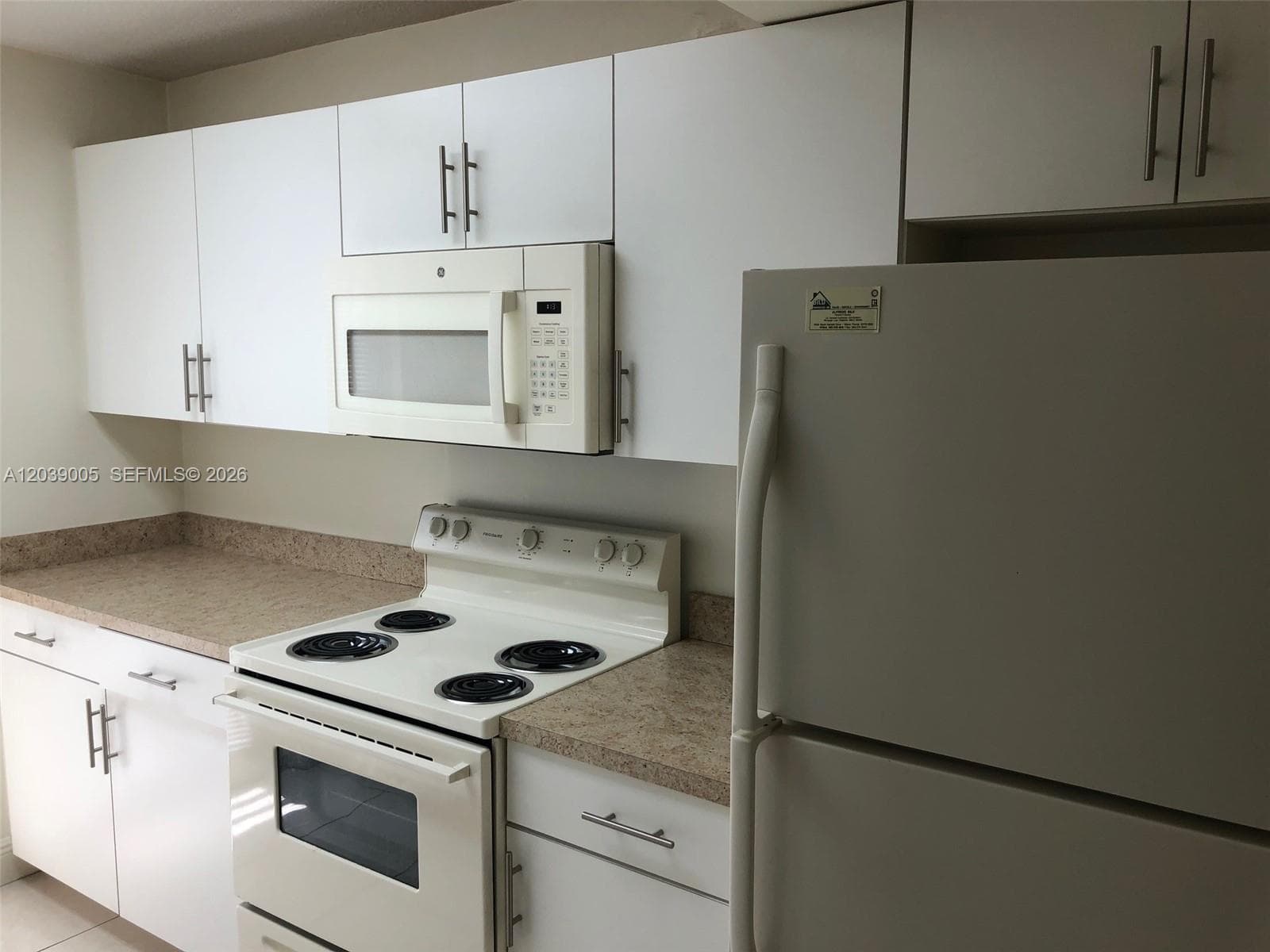 10808 N Kendall Dr # 4, Miami FL 33176 photo 2