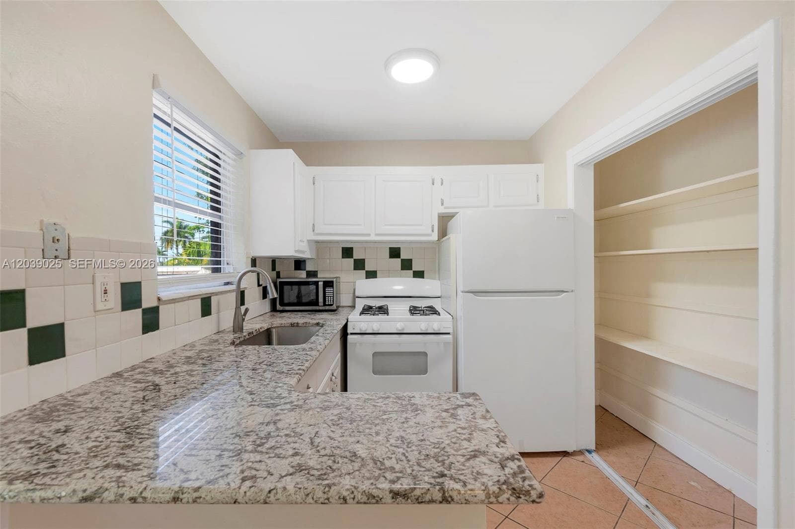 2211 NW 64th Ave, Sunrise FL 33313 photo 4
